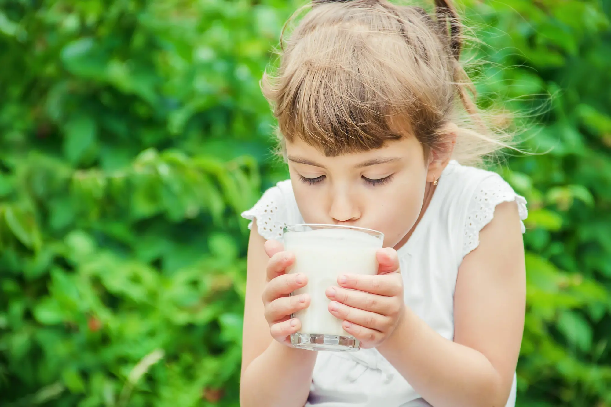 Schmeckt Dir frische Milch? - © yanadjan_AdobeStock