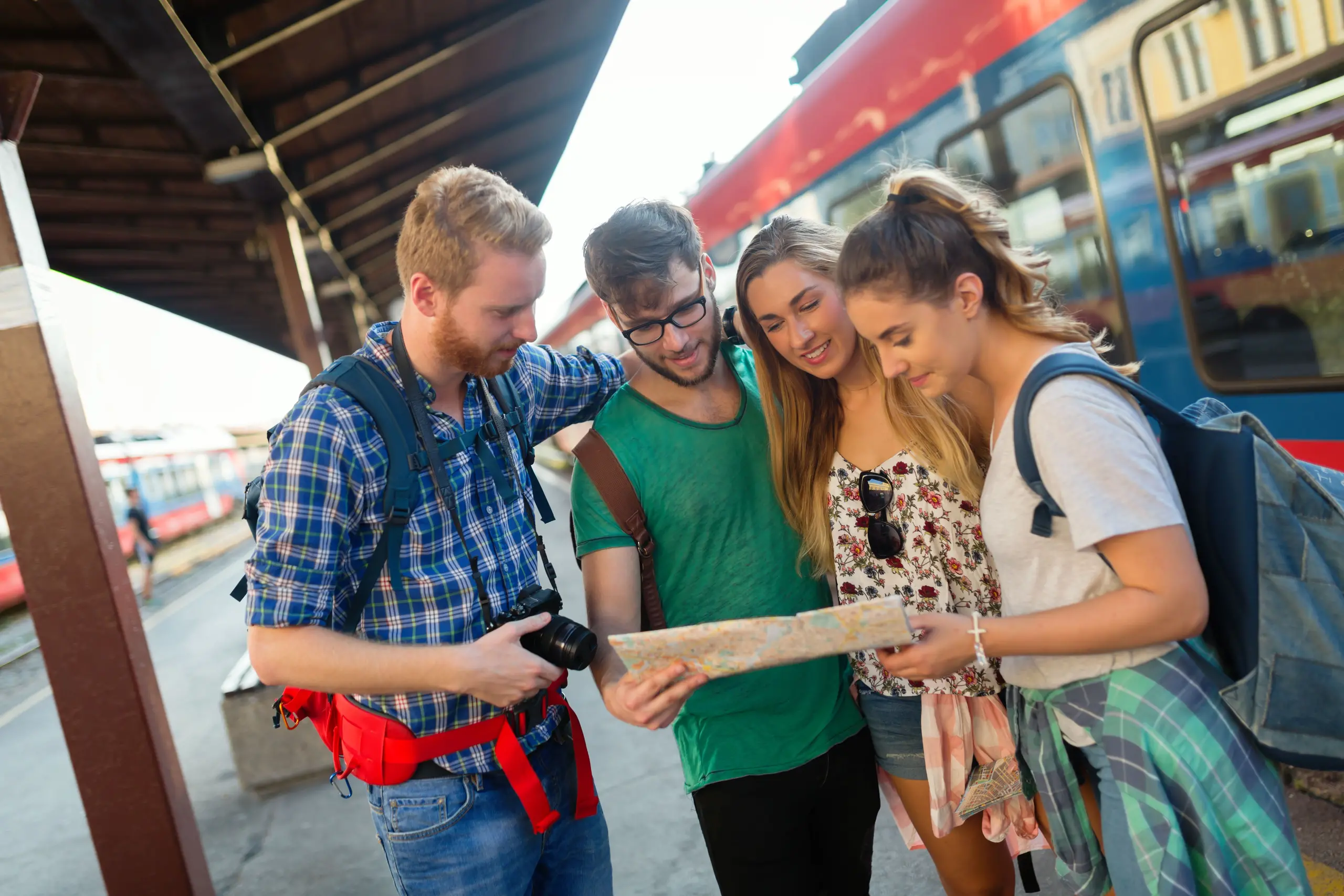 Umweltbewußt reisen - © shutterstock_569917834_NDABCreativity