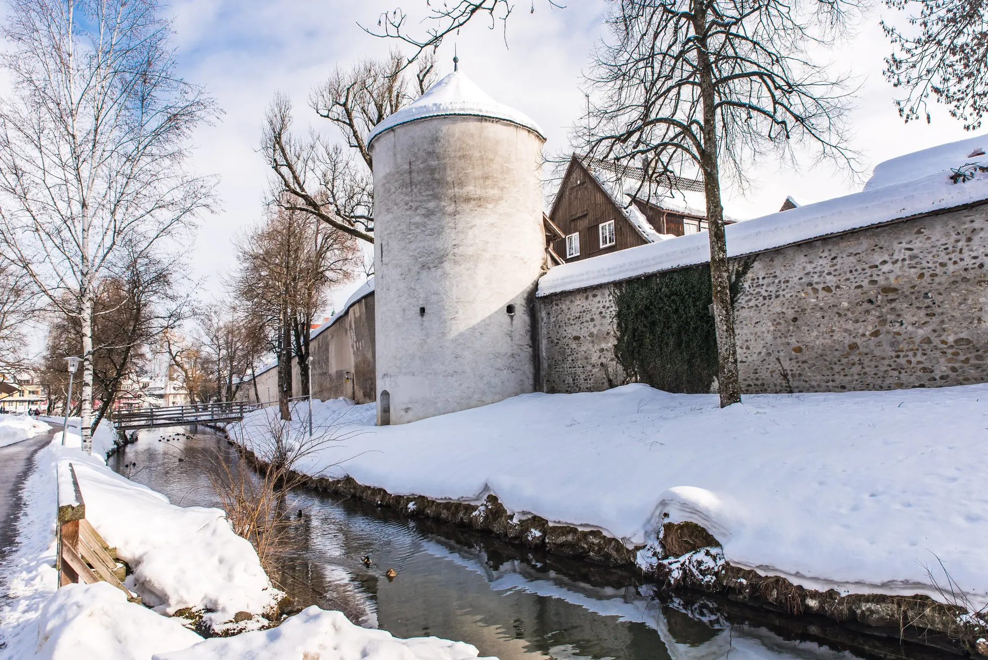 Winter im Allgäu - Isny - © dietWalther_AdobeStock